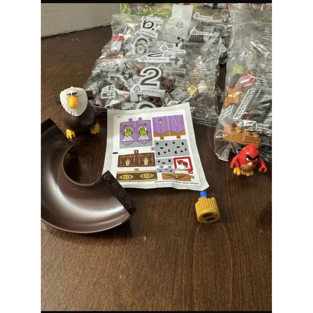 LEGO 75826 Angry Birds Movie King Pig's Castle Retired w/Box – Read Description